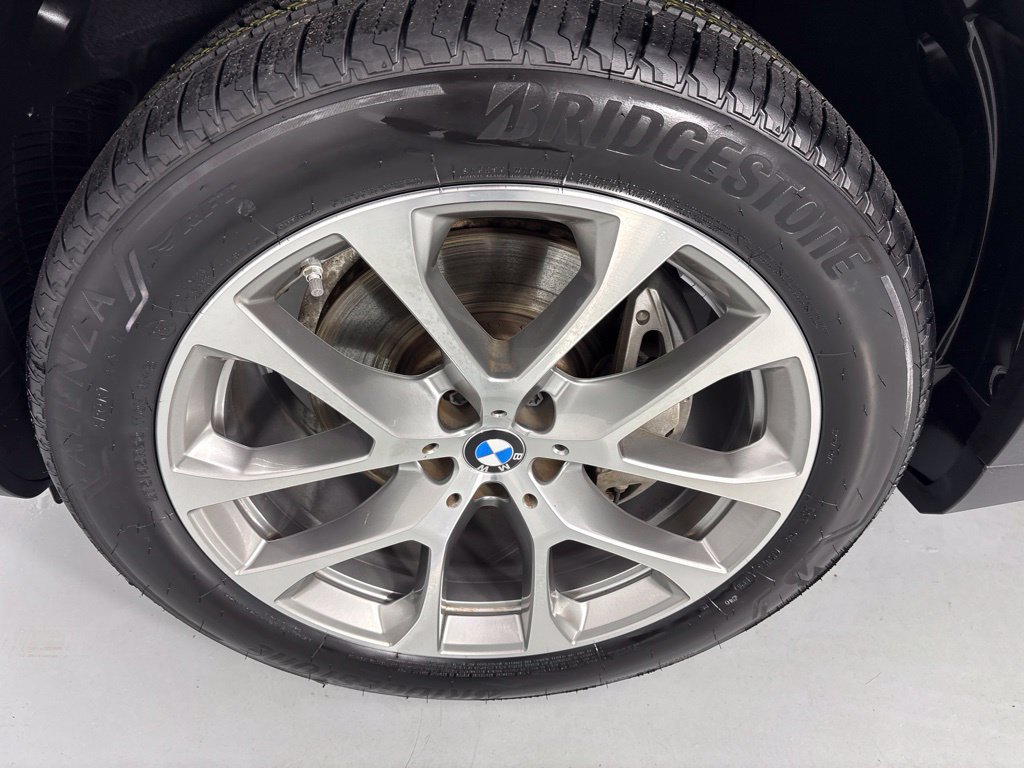 Certified 2024 BMW X5 xDrive40i w/ Premium Package AWD/4WD image 10