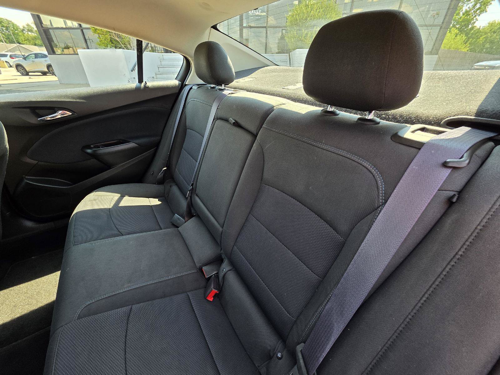 Used 2017 Chevrolet Cruze LT w/ Convenience Package FWD image 30