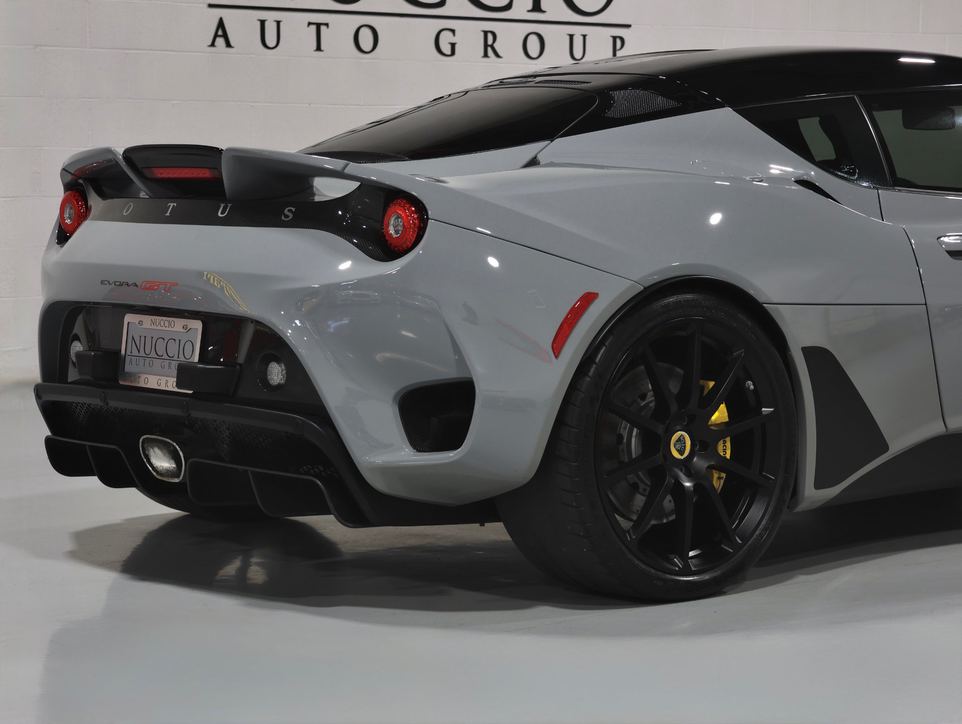 Used 2020 Lotus Evora RWD image 51