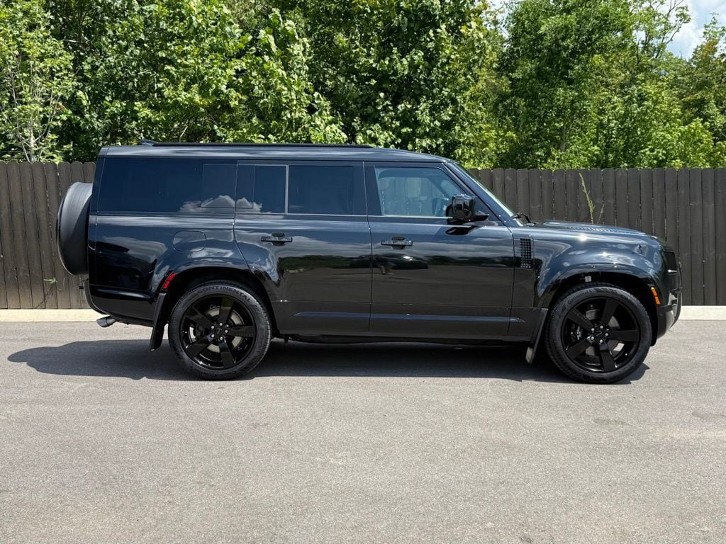New 2026 Land Rover Defender 130 V8 AWD/4WD image 7