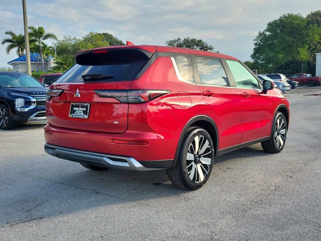 New 2025 Mitsubishi Outlander SE image 6
