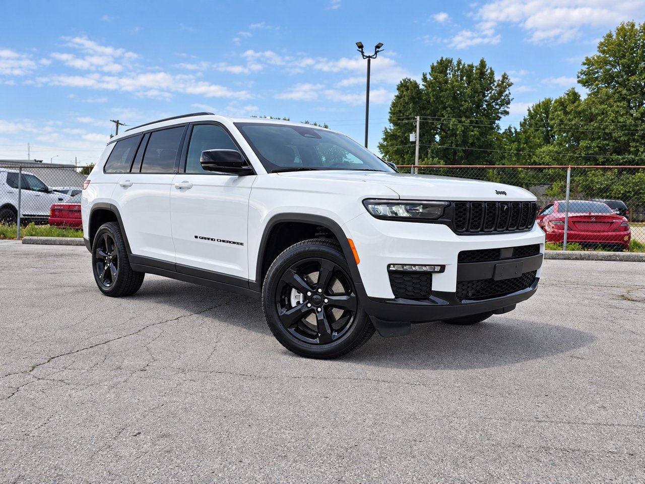 Used 2024 Jeep Grand Cherokee L Limited w/ Luxury Tech Group II AWD/4WD image 1