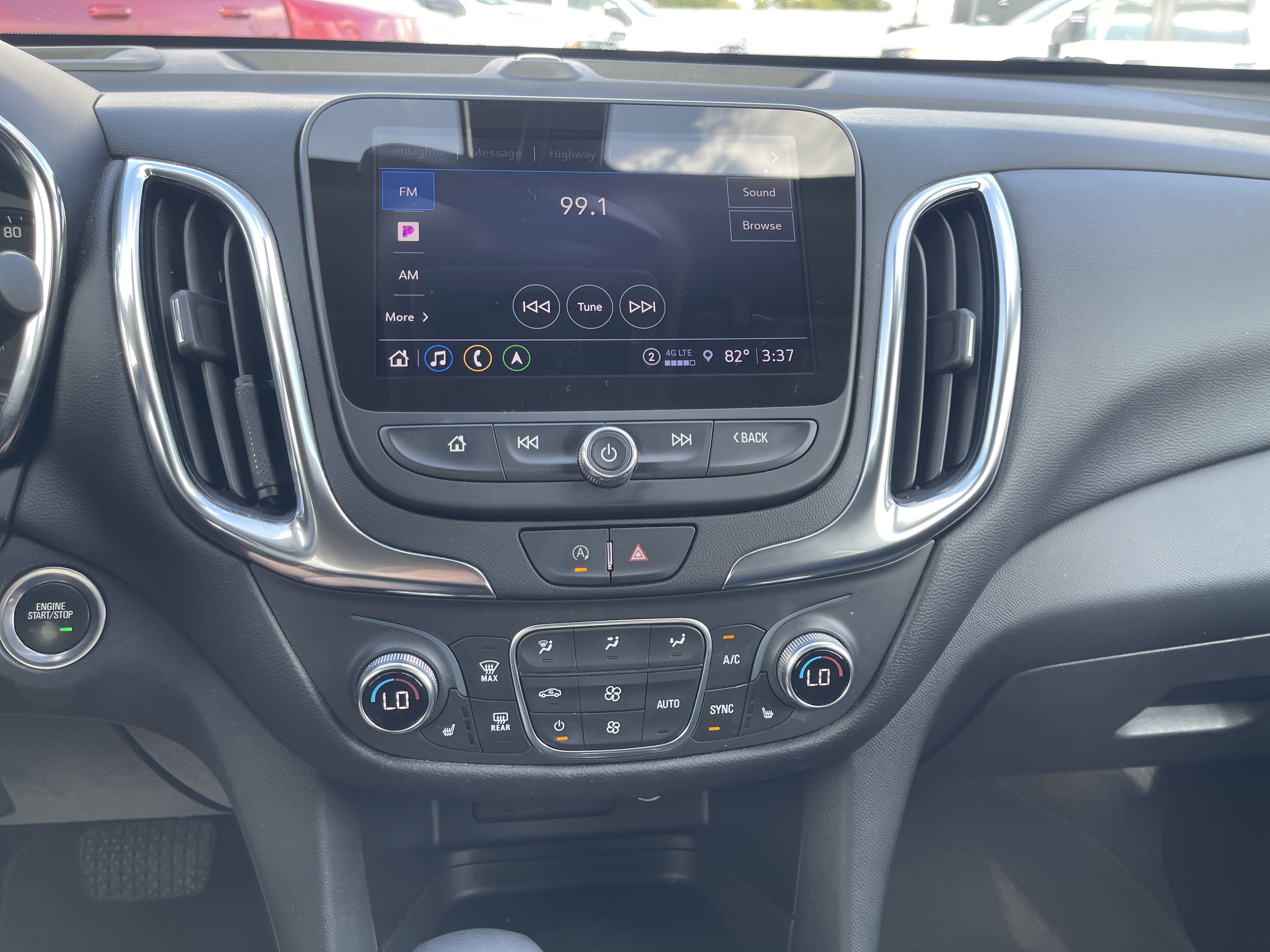 Used 2022 Chevrolet Equinox LT FWD image 24