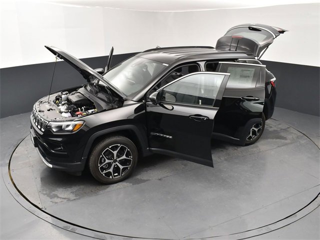 New 2026 Jeep Compass Limited w/ Mopar All Weather Package image 27