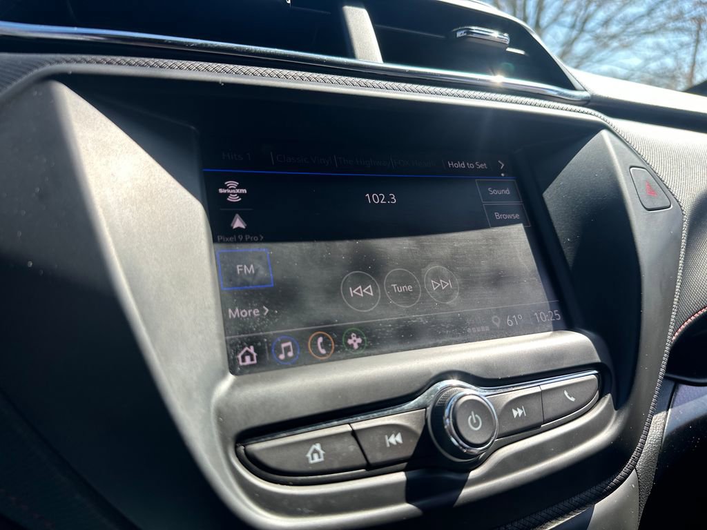 Used 2023 Chevrolet TrailBlazer RS AWD/4WD image 9