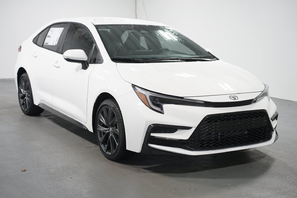 New 2027 Toyota Corolla SE FWD image 3
