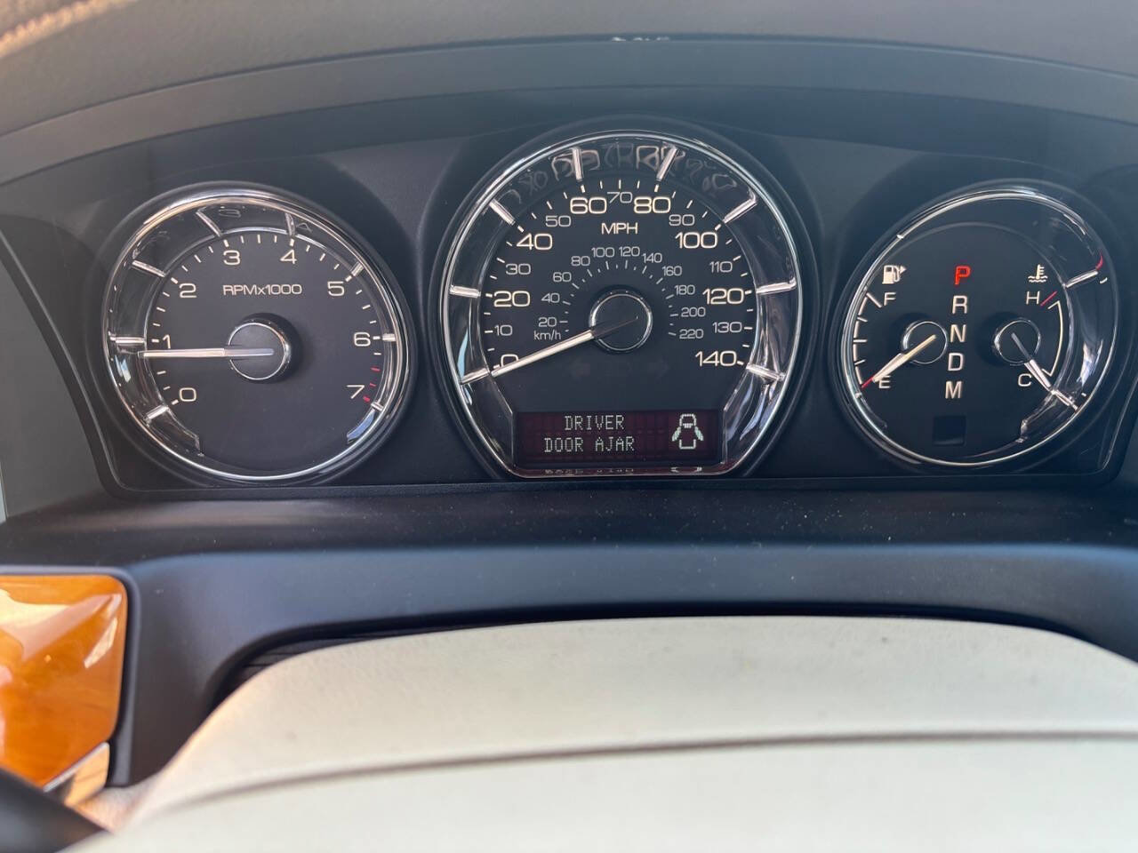 Used 2010 Lincoln MKS image 15