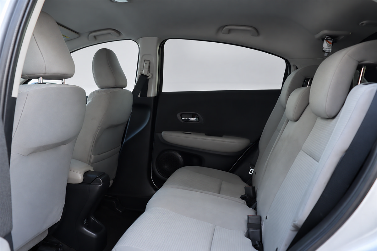 Used 2020 Honda HR-V LX image 17