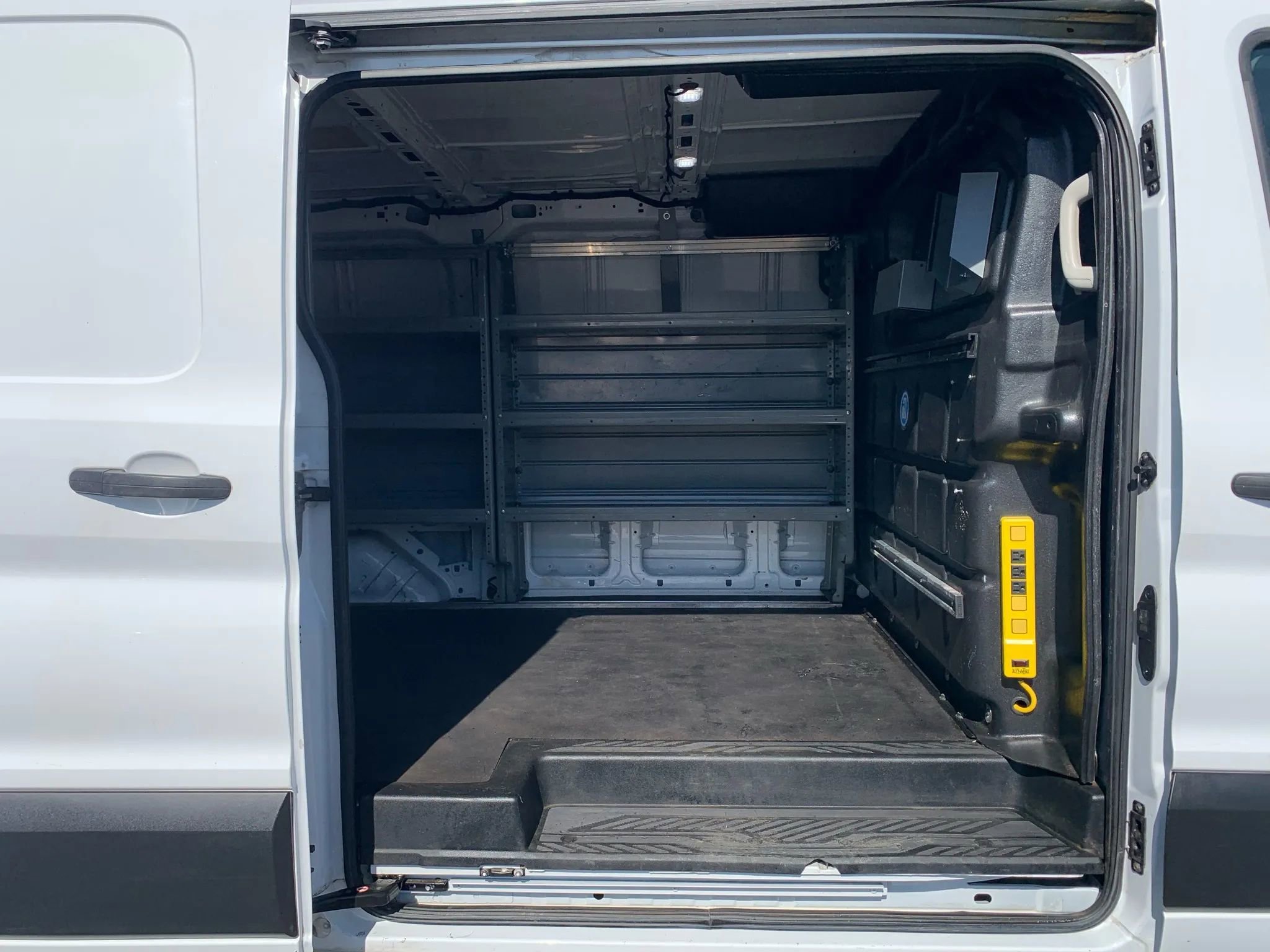 Used 2019 Ford Transit 250 130 Low Roof RWD image 24