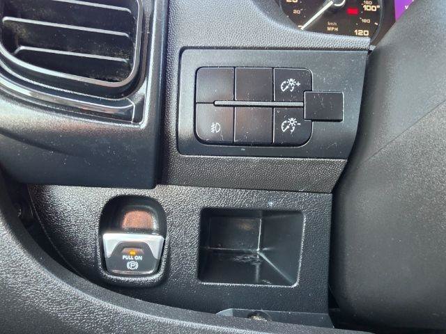 Used 2022 RAM ProMaster 2500 w/ Driver Convenience Group FWD image 14