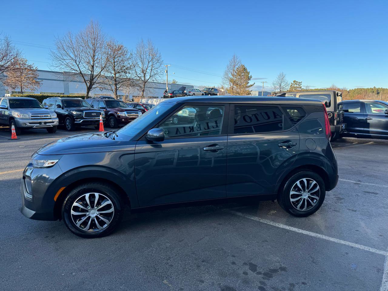 Used 2021 Kia Soul LX image 9