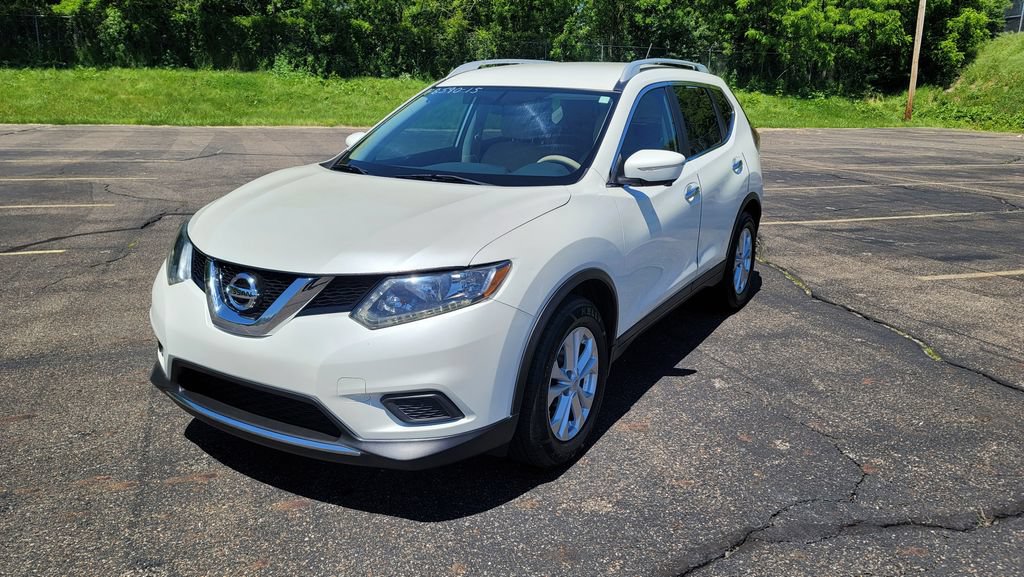 Used 2015 Nissan Rogue SV w/ SV Premium Package FWD image 5