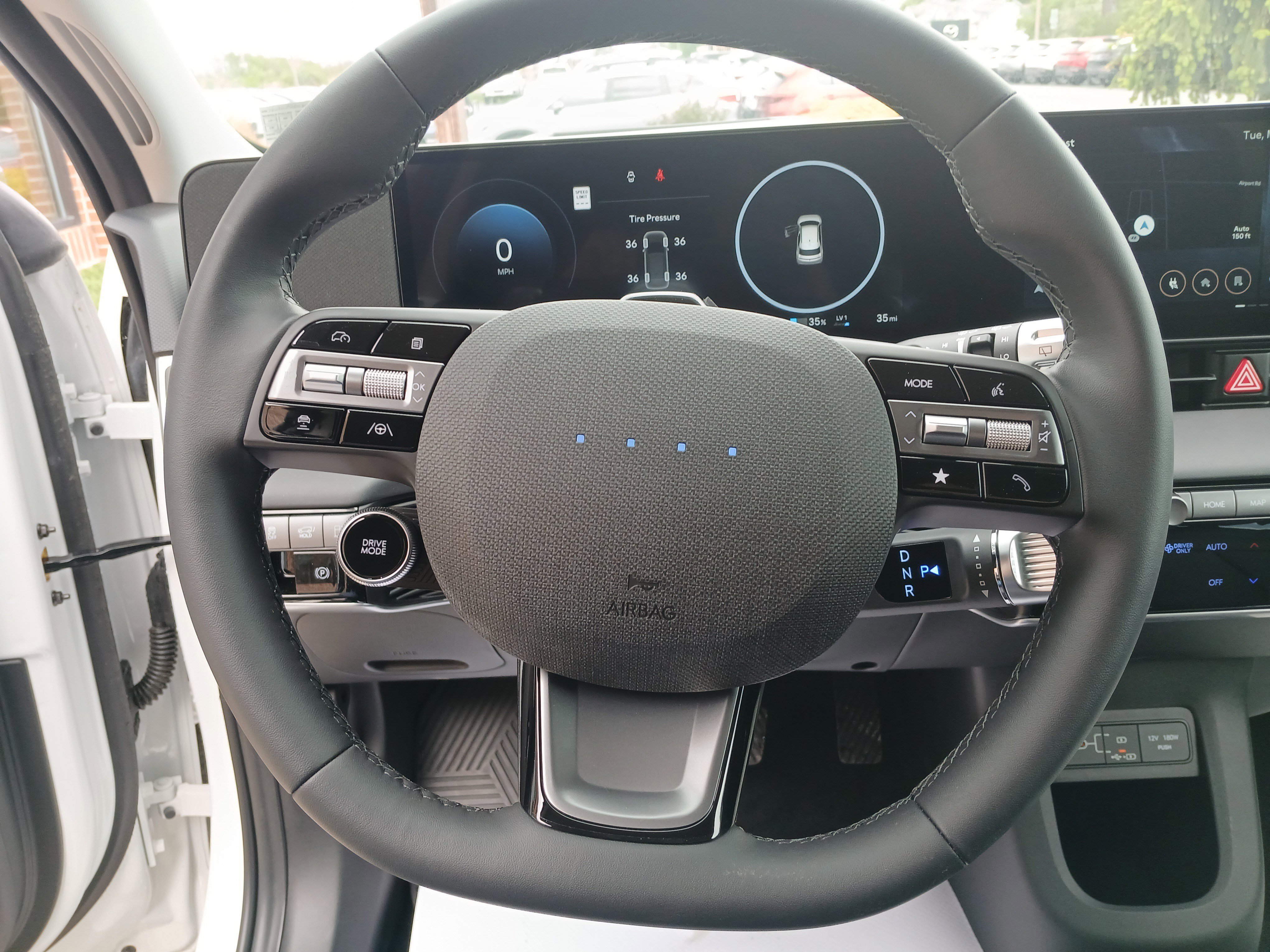 New 2025 Hyundai Ioniq 5 Limited image 17