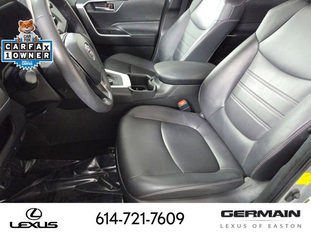 Used 2022 Toyota RAV4 XLE Premium image 20