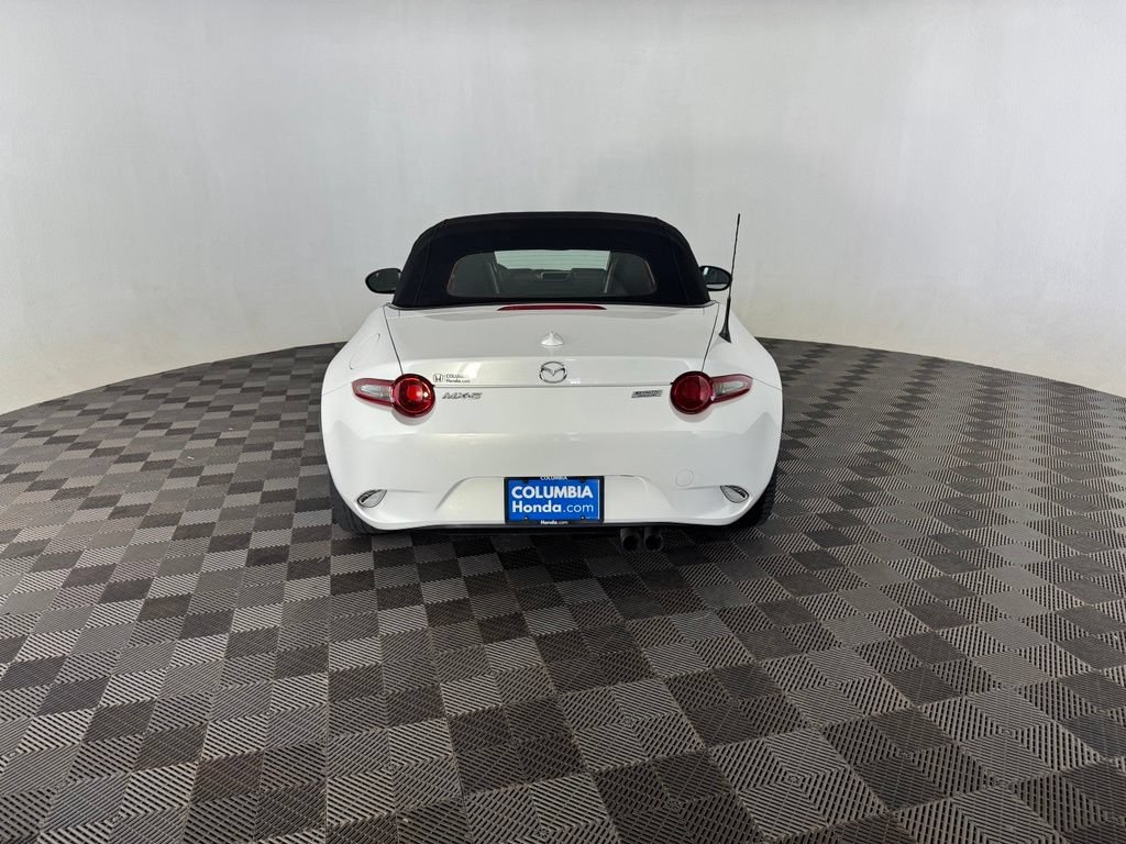 Used 2017 MAZDA MX-5 Miata Grand Touring RWD image 6