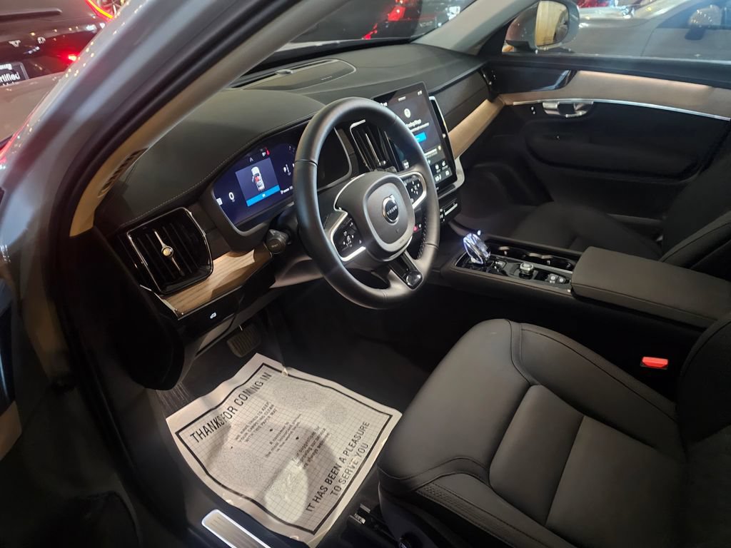 Certified 2026 Volvo XC90 B6 Plus w/ Protection Package AWD/4WD image 15