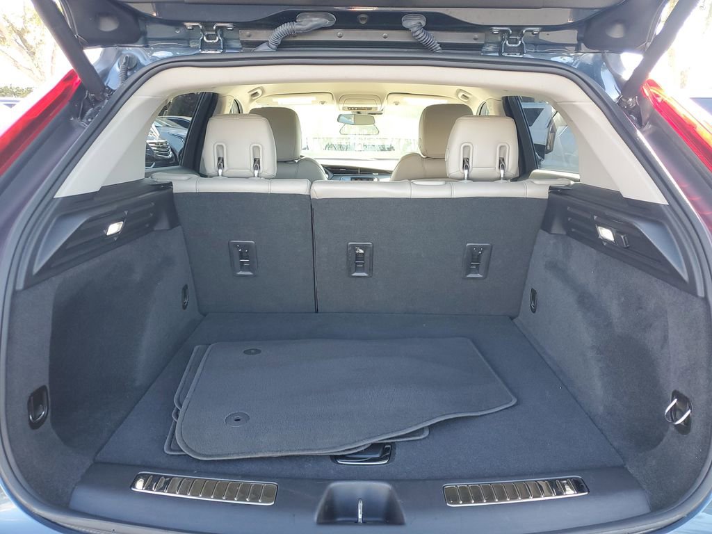 Used 2019 Cadillac XT4 Premium Luxury w/ Driver Awareness Package image 25