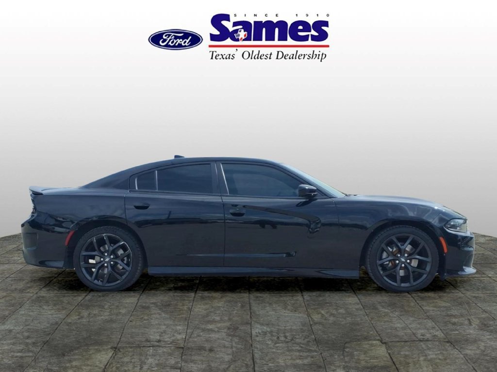 Used 2022 Dodge Charger R/T w/ Blacktop Package RWD image 2
