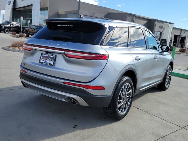 Certified 2022 Lincoln Corsair AWD w/ Equipment Group 101A image 3