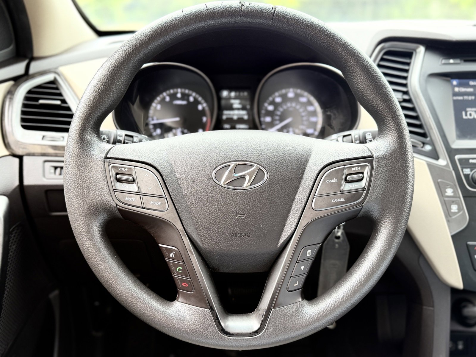 Used 2017 Hyundai Santa Fe Sport image 23