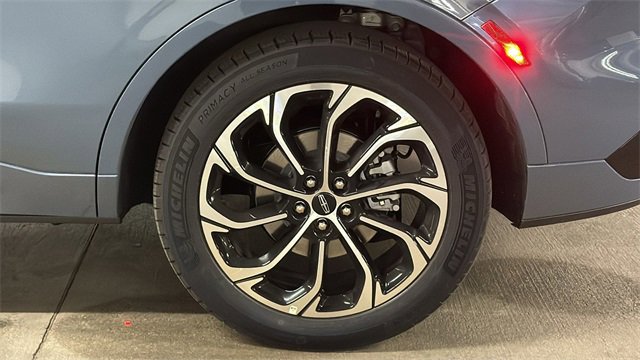 New 2026 Lincoln Nautilus Reserve image 4