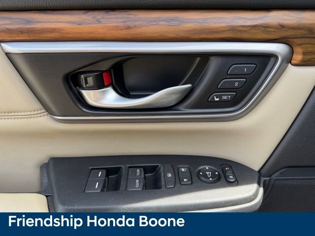 Used 2018 Honda CR-V Touring image 18