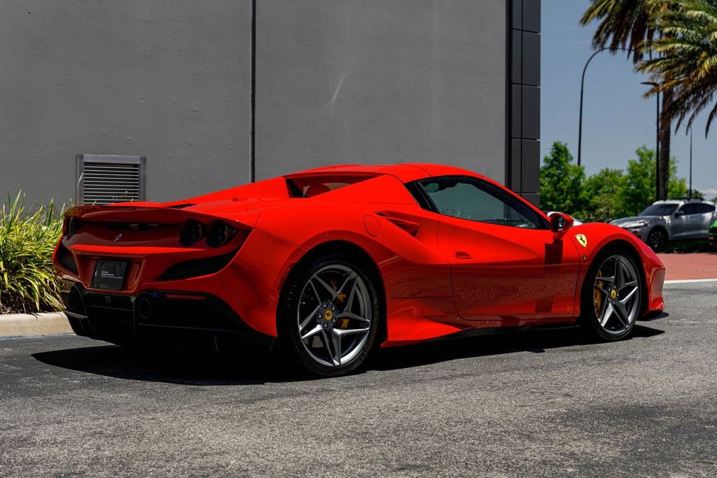Used 2021 Ferrari F8 Spider RWD image 40