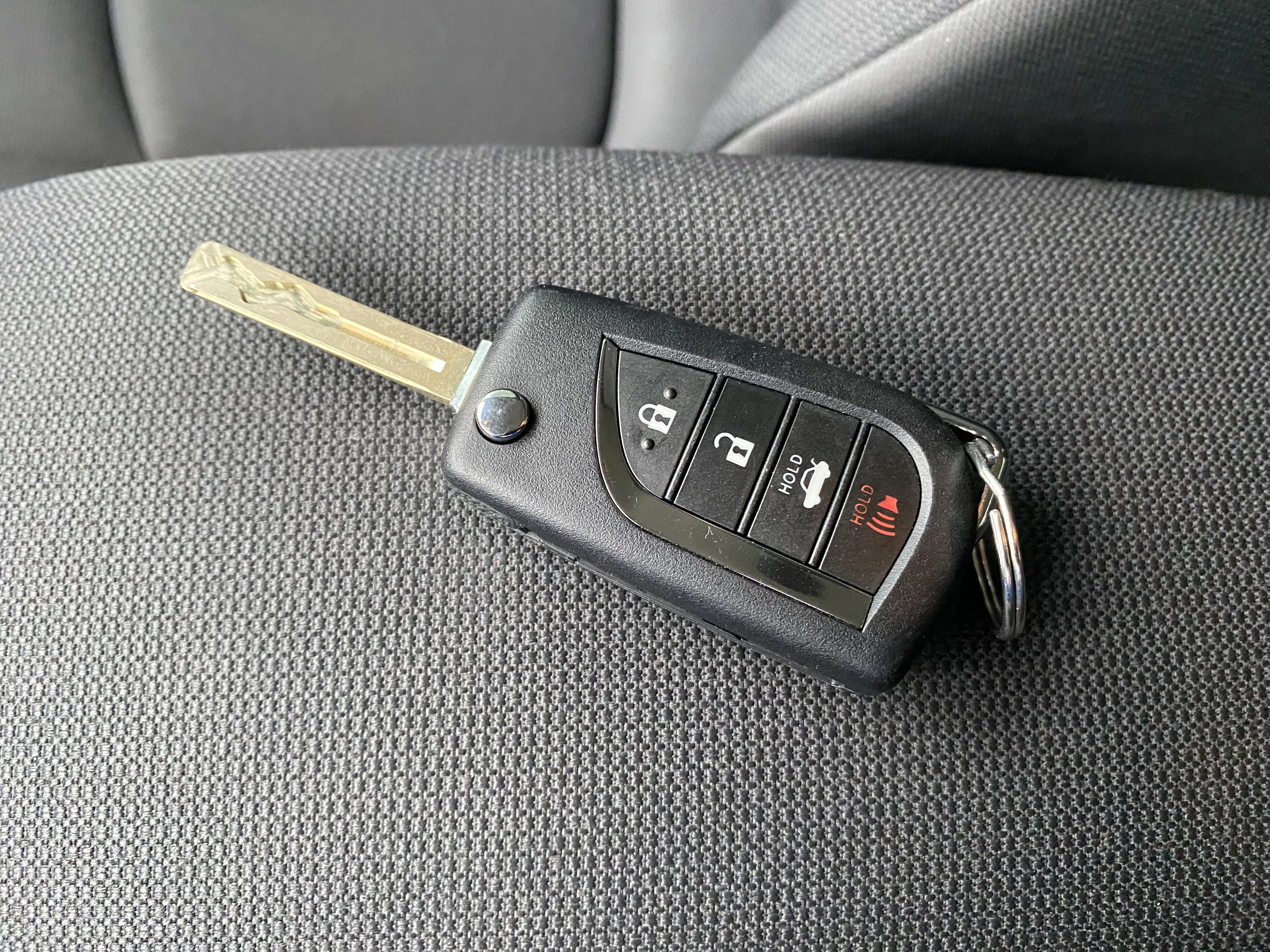 Used 2021 Toyota Corolla LE FWD image 34