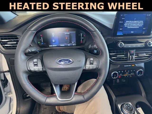 Used 2025 Ford Escape ST-Line w/ Cold Weather Package image 4