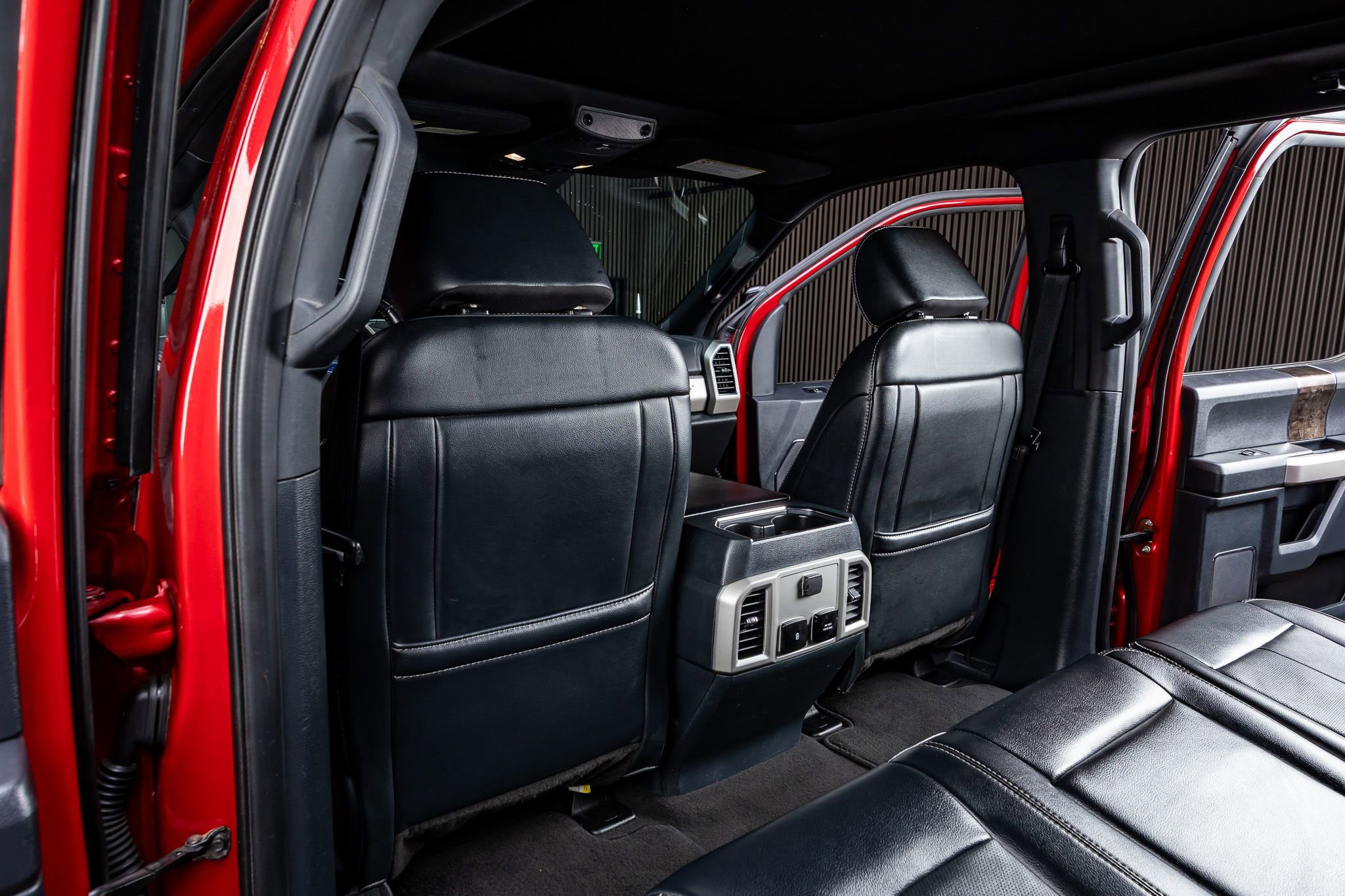 Used 2022 Ford F250 Lariat w/ Black Appearance Package image 32