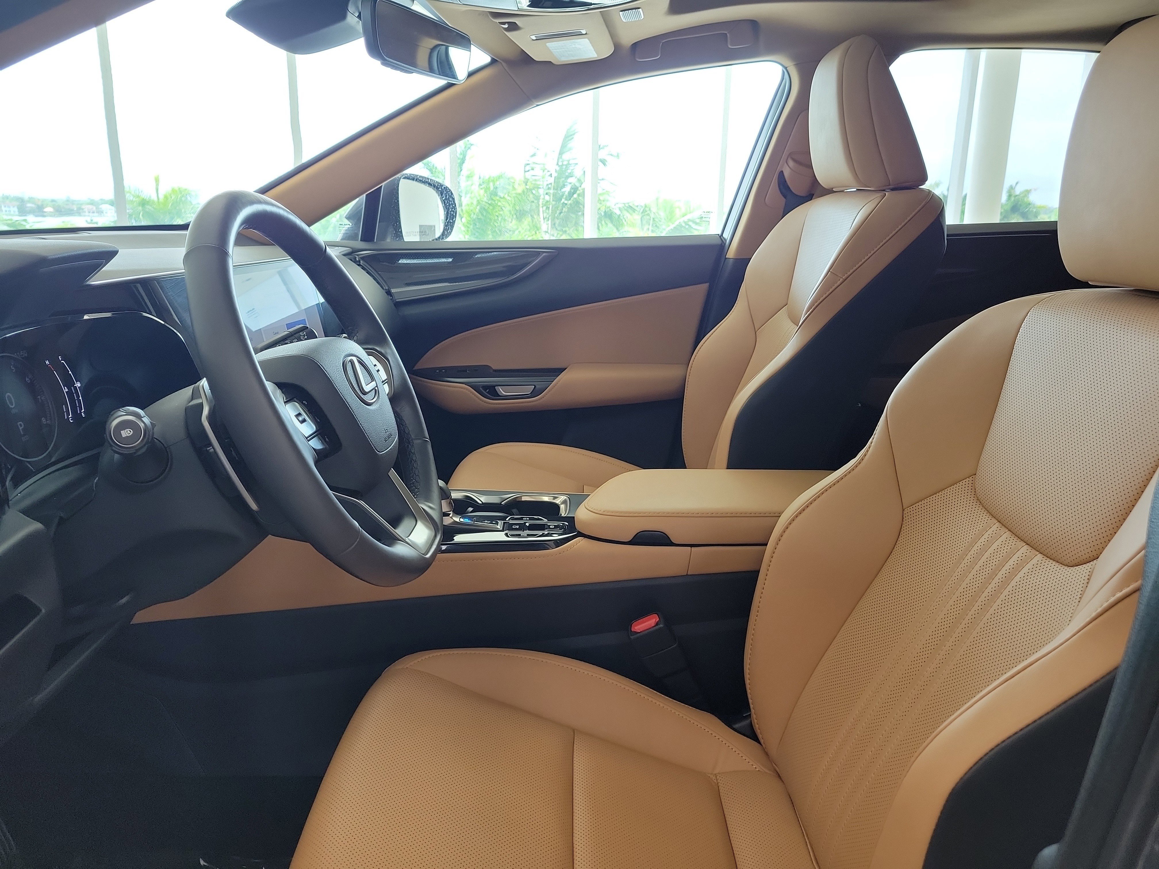 Used 2024 Lexus NX 250 FWD w/ Cold Area Package image 24