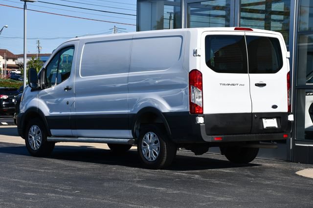 Used 2025 Ford Transit 250 Low Roof w/ Exterior Upgrade Package RWD image 9
