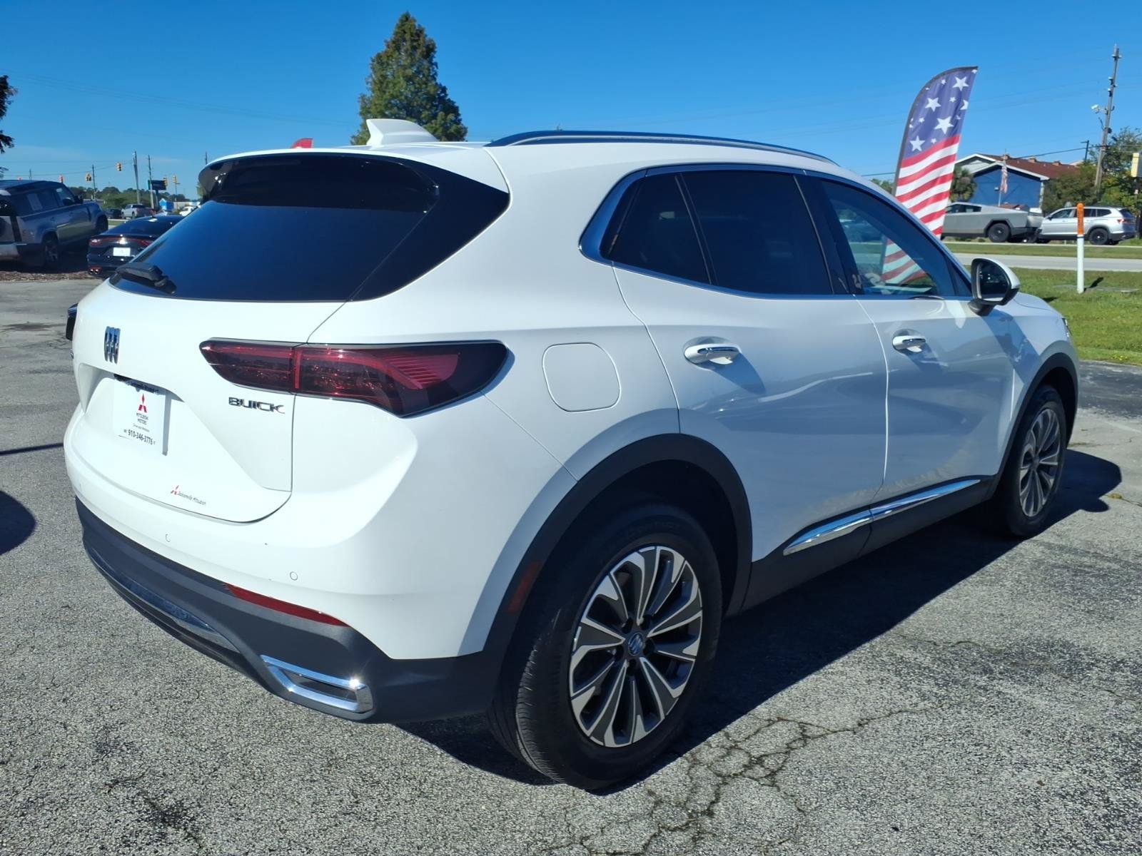 Used 2024 Buick Envision Preferred AWD/4WD image 2