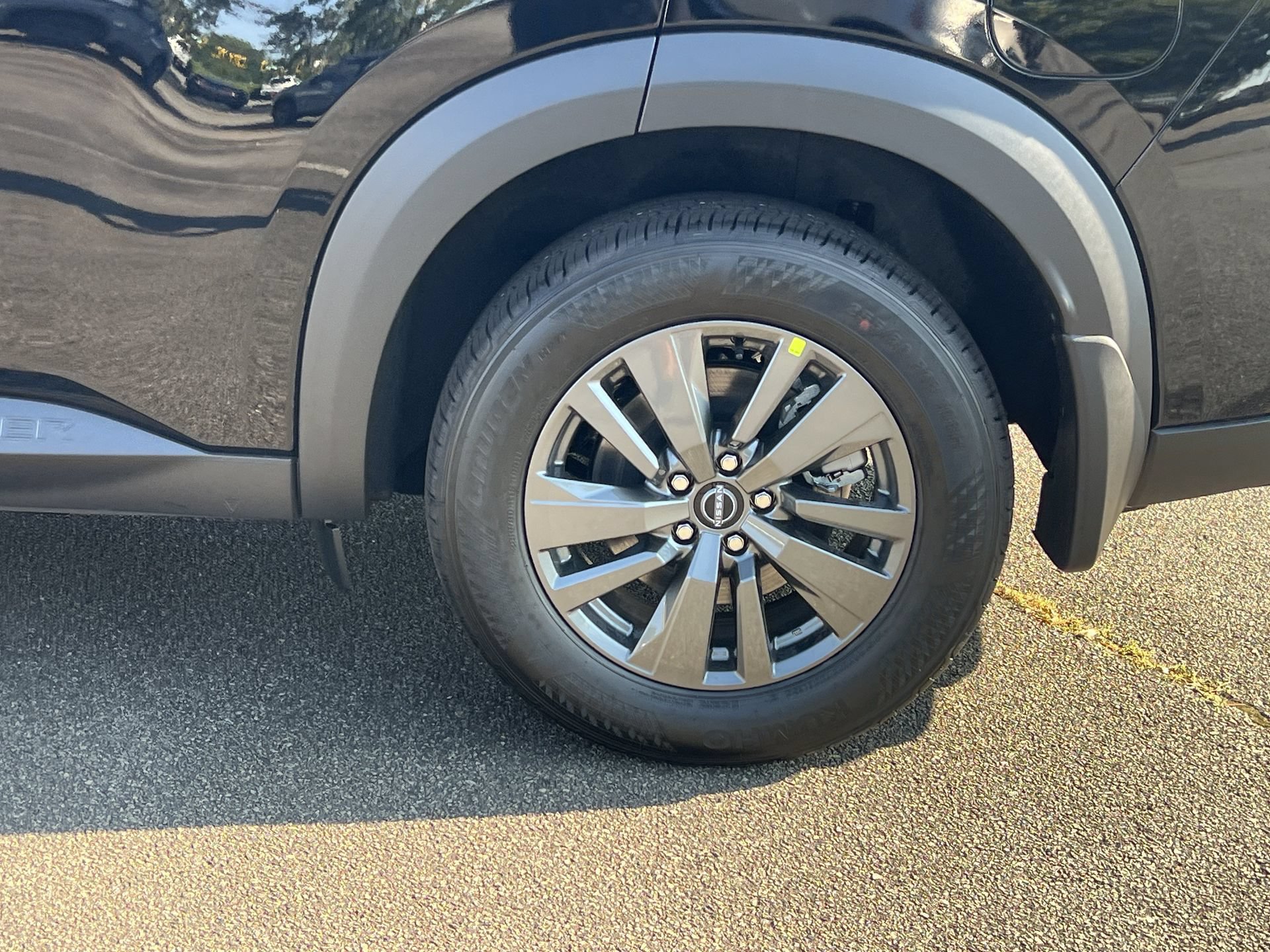 New 2026 Nissan Pathfinder SV FWD image 28
