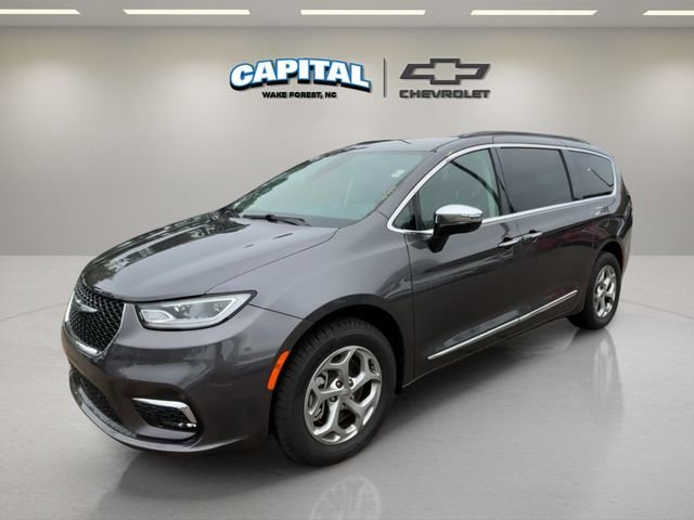 Used 2023 Chrysler Pacifica Limited