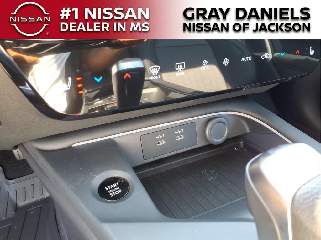 New 2026 Nissan Sentra SR w/ SR Premium Package FWD image 18