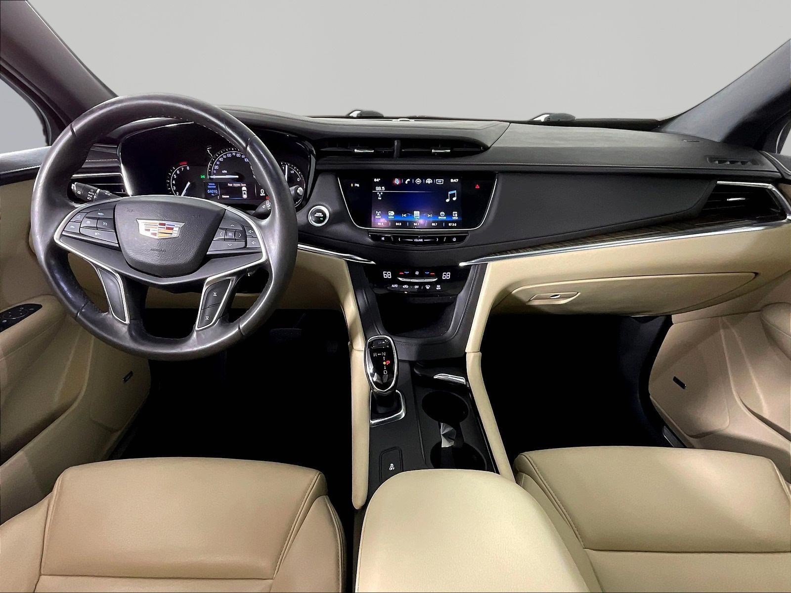 Used 2017 Cadillac XT5 FWD image 7