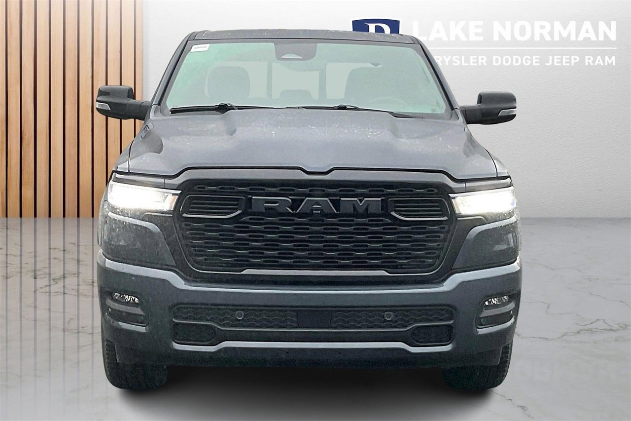 New 2026 RAM 1500 4x4 Crew Cab image 3