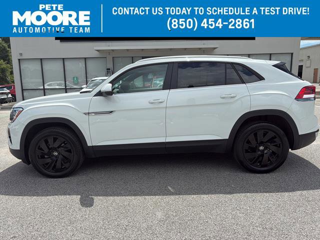 Certified 2024 Volkswagen Atlas Cross Sport SE w/ Black Wheel Package