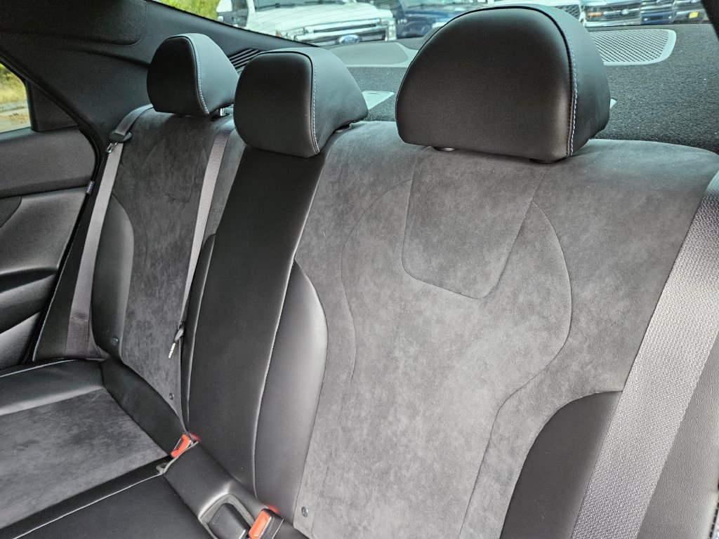 Used 2024 Hyundai Elantra N FWD image 12