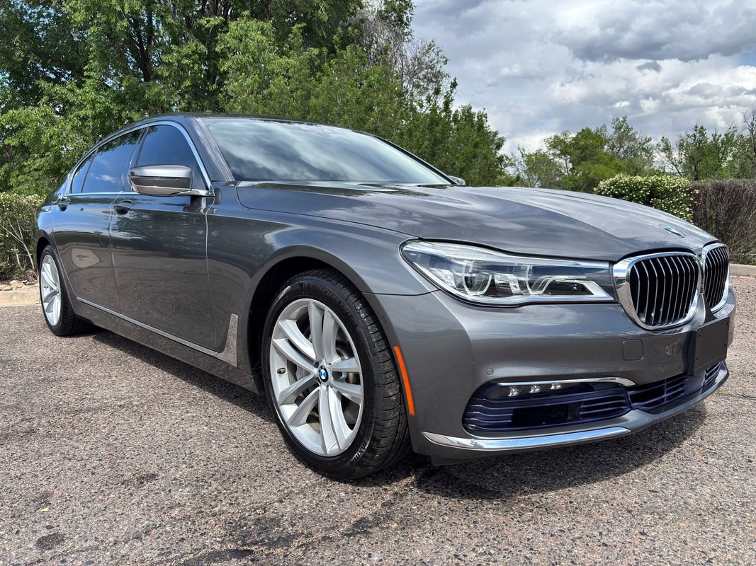 Used 2016 BMW 750i xDrive AWD/4WD image 2