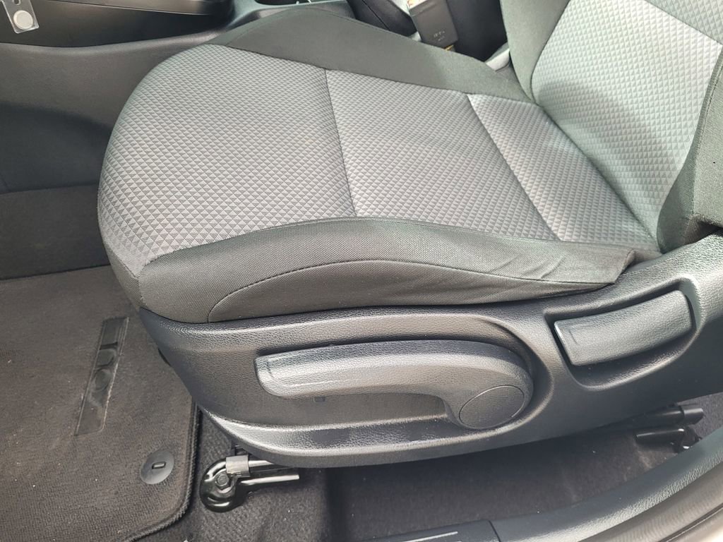 Used 2022 Kia Soul LX image 25