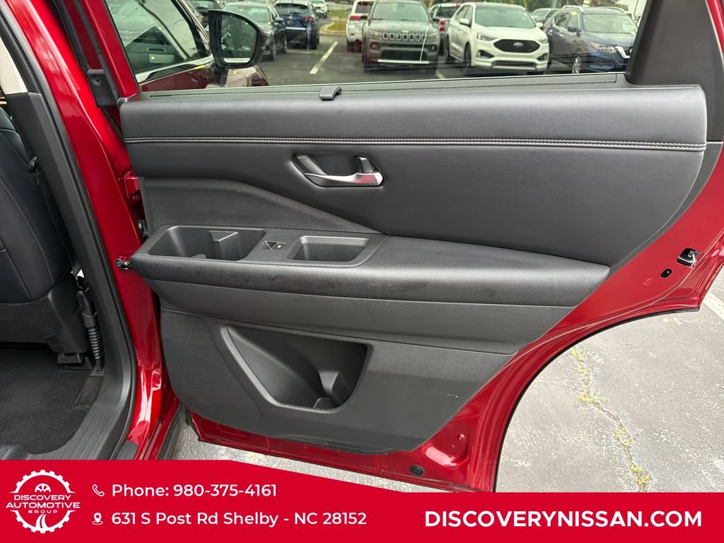 Certified 2023 Nissan Pathfinder Platinum AWD/4WD image 41