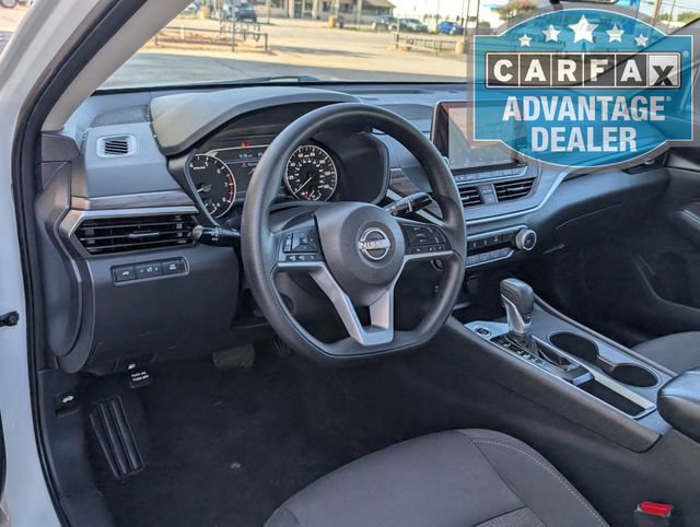 Used 2025 Nissan Altima 2.5 SV FWD image 4