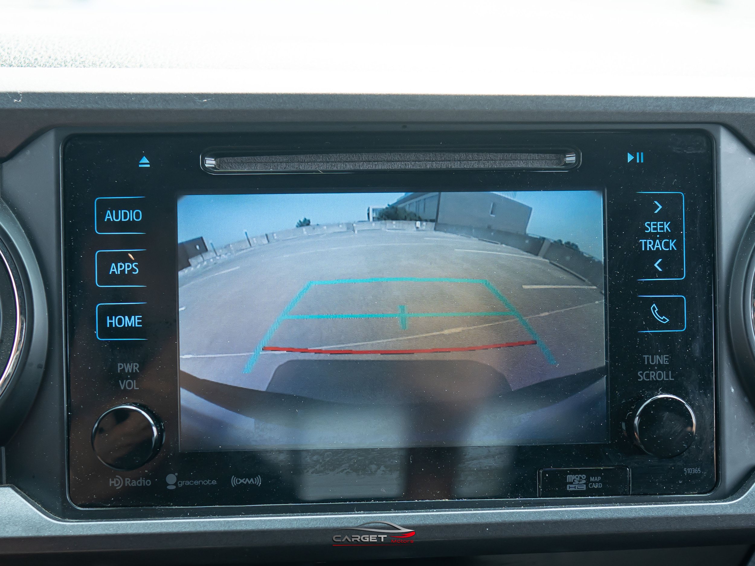 Used 2018 Toyota Tacoma TRD Sport AWD/4WD image 29