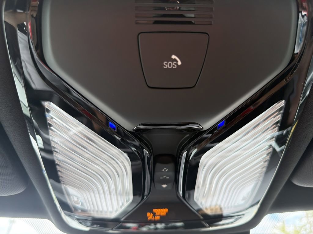 Used 2025 BMW X5 xDrive40i AWD/4WD image 34