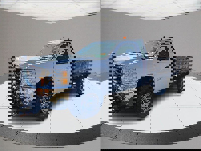 Used 2013 Chevrolet Silverado 2500 W/T w/ Snow Plow Prep Package image 4