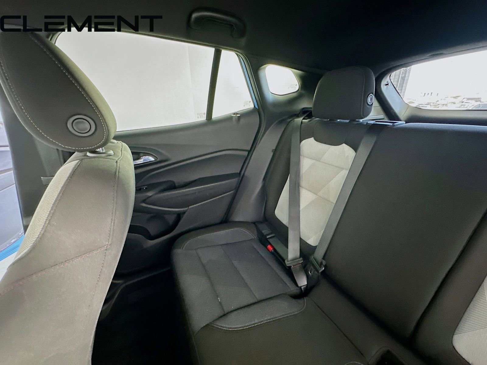 Used 2024 Chevrolet Trax RS image 31