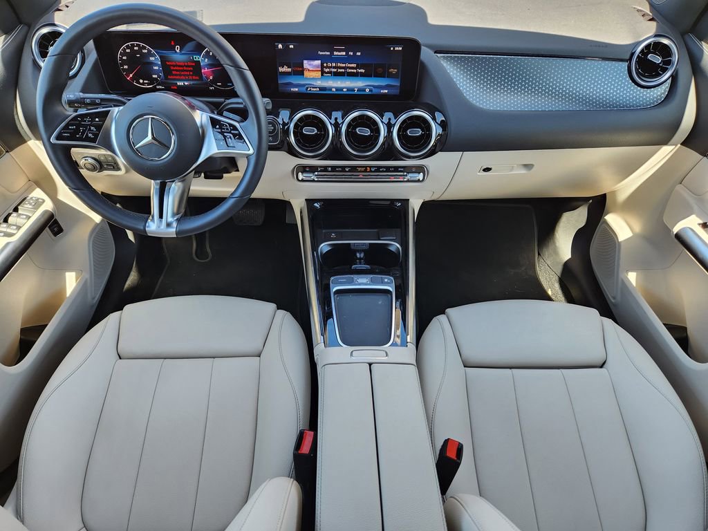 Used 2025 Mercedes-Benz GLA 250 4MATIC image 26