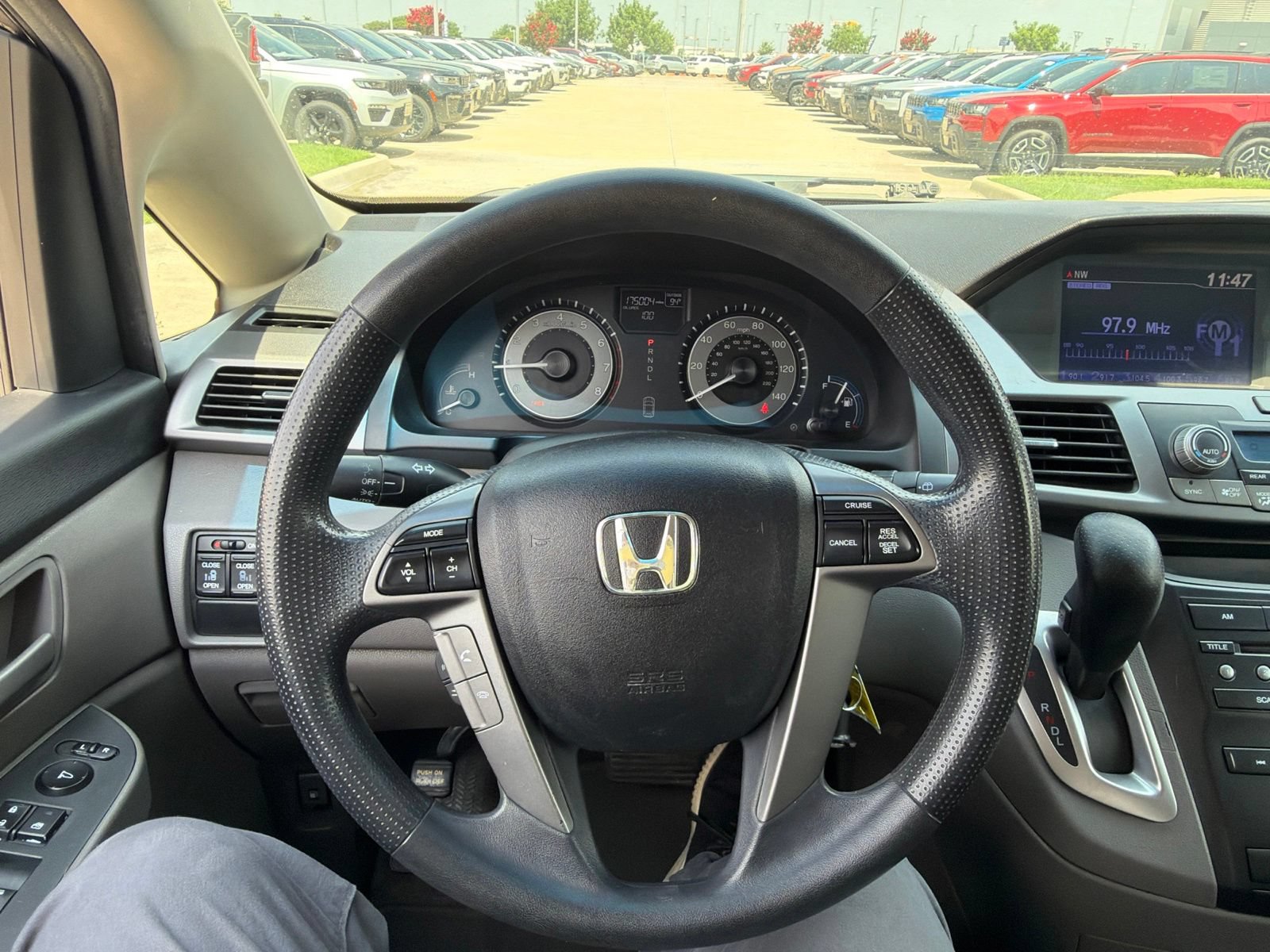 Used 2012 Honda Odyssey EX image 17